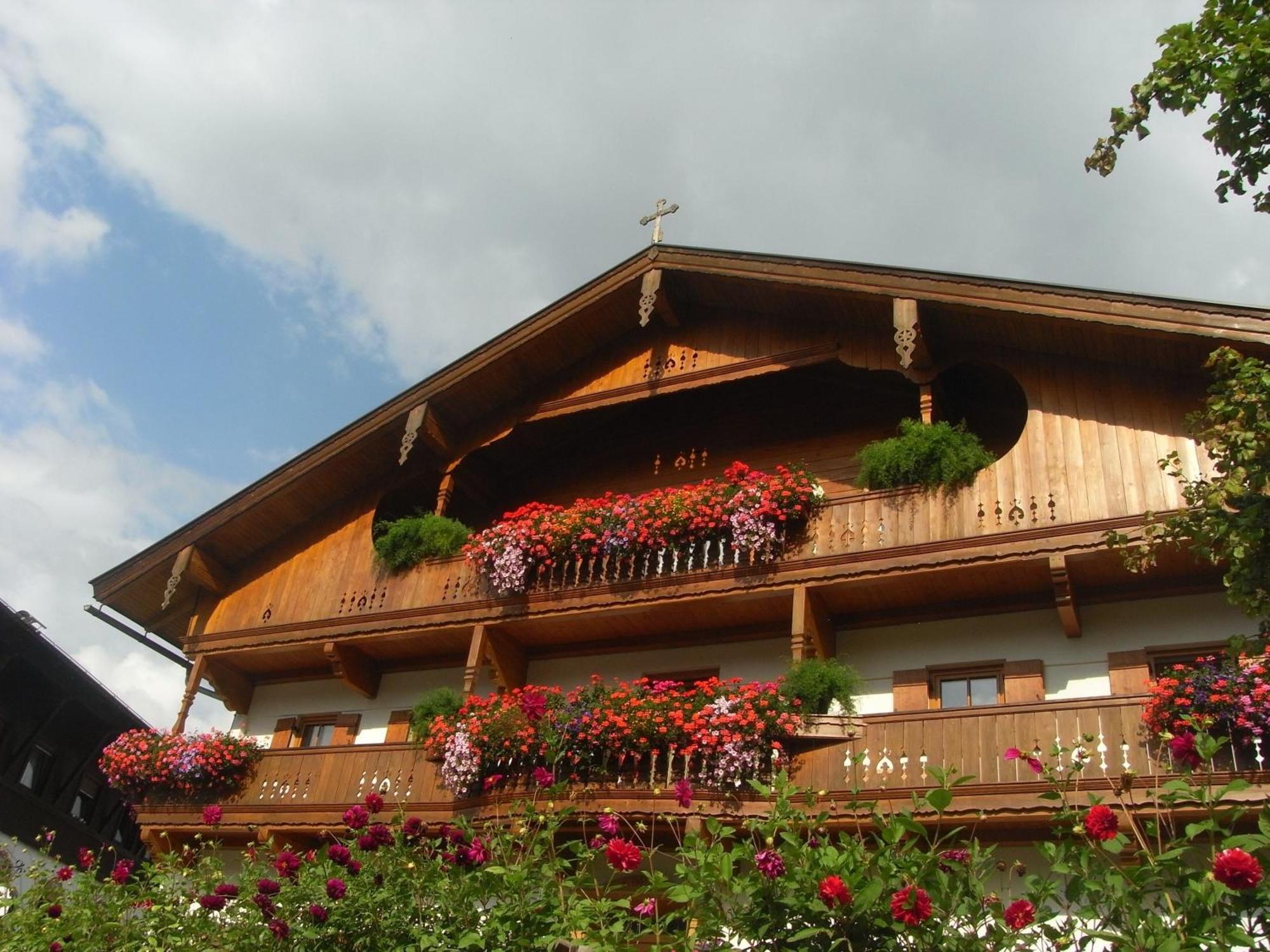 Hofbauer Villa Itter Exterior photo